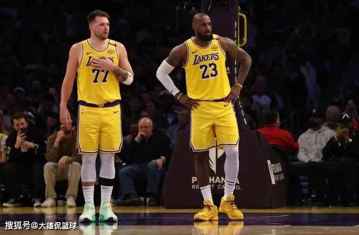 募集50亿，打造属于自己的篮球帝国，詹姆斯打算硬刚NBA？