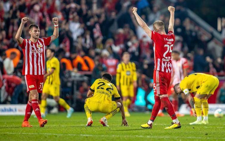 皇冠中国-德甲焦点战：奥格斯堡主场迎战柏林联，谁能笑到最后？