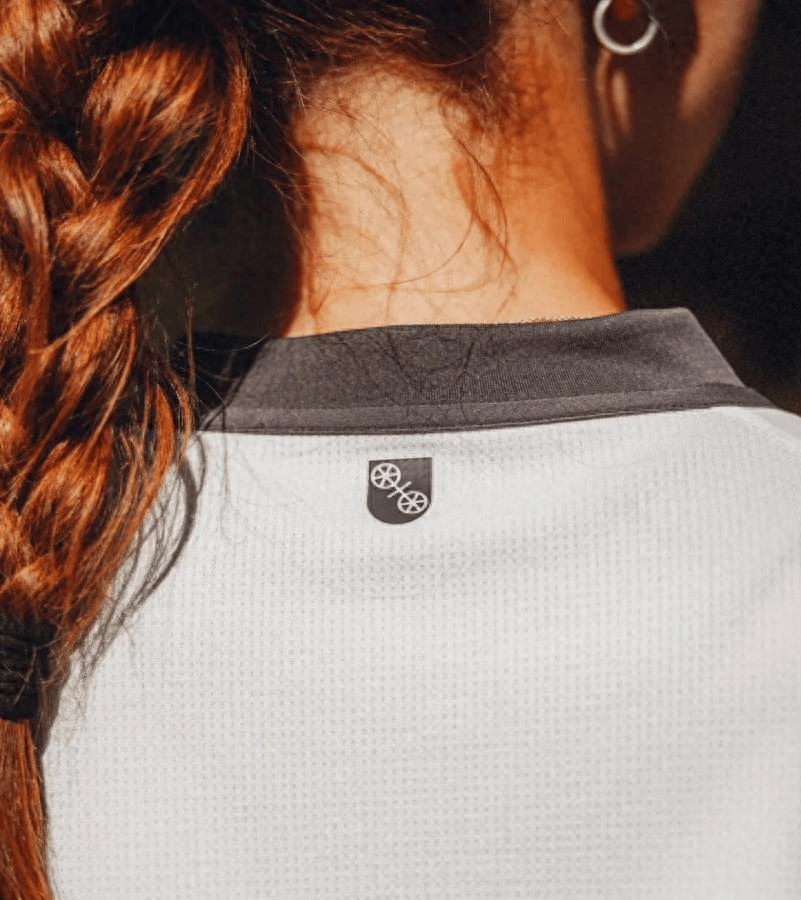 皇冠体育-复古与潮流融合！美因茨05新客场球衣发布，或成日常穿搭新宠