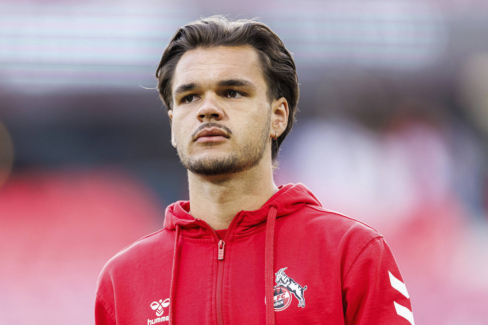 皇冠体育网址-记者：霍芬海姆仍考虑引进芬克格拉夫，斯图加特也在关注球员