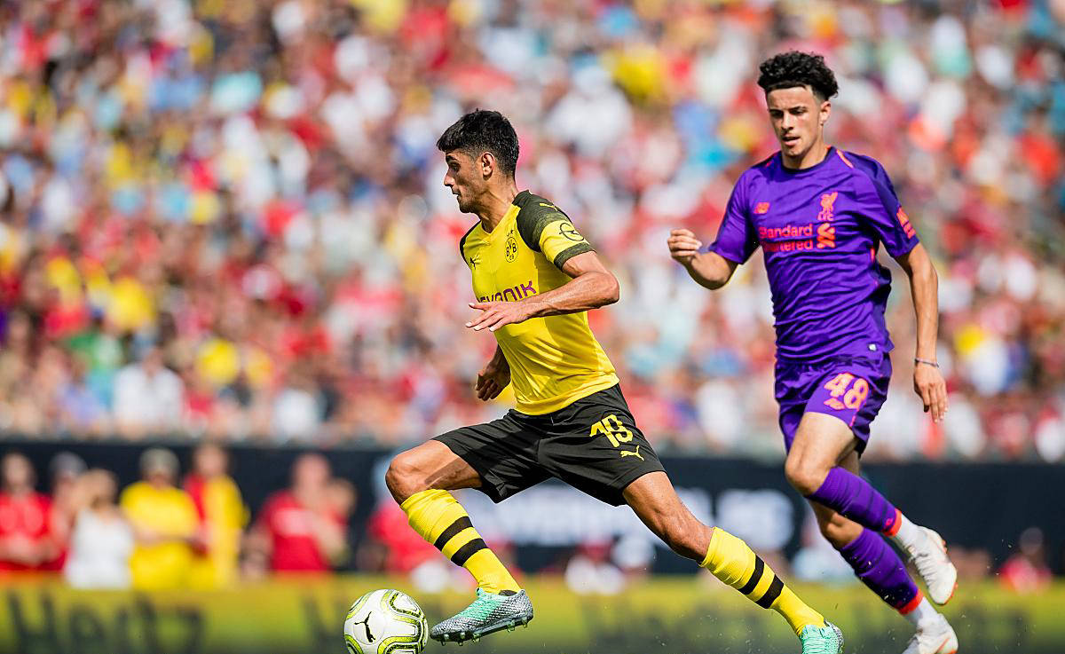 多特蒙德稳胜圣保利，柏林联合迎战斯图加特