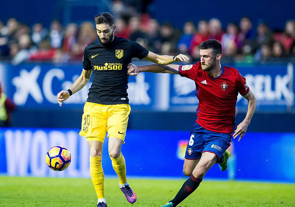 皇冠体育首页-巴伦西亚客战表现强劲，奥萨苏纳主场连胜势头强劲