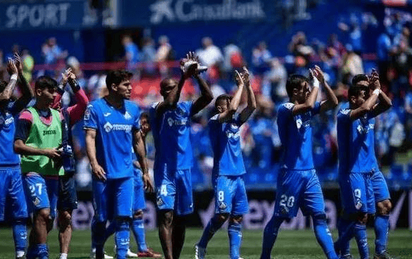 皇冠-周日014 西甲 奥萨苏纳VS巴伦西亚，比分预测