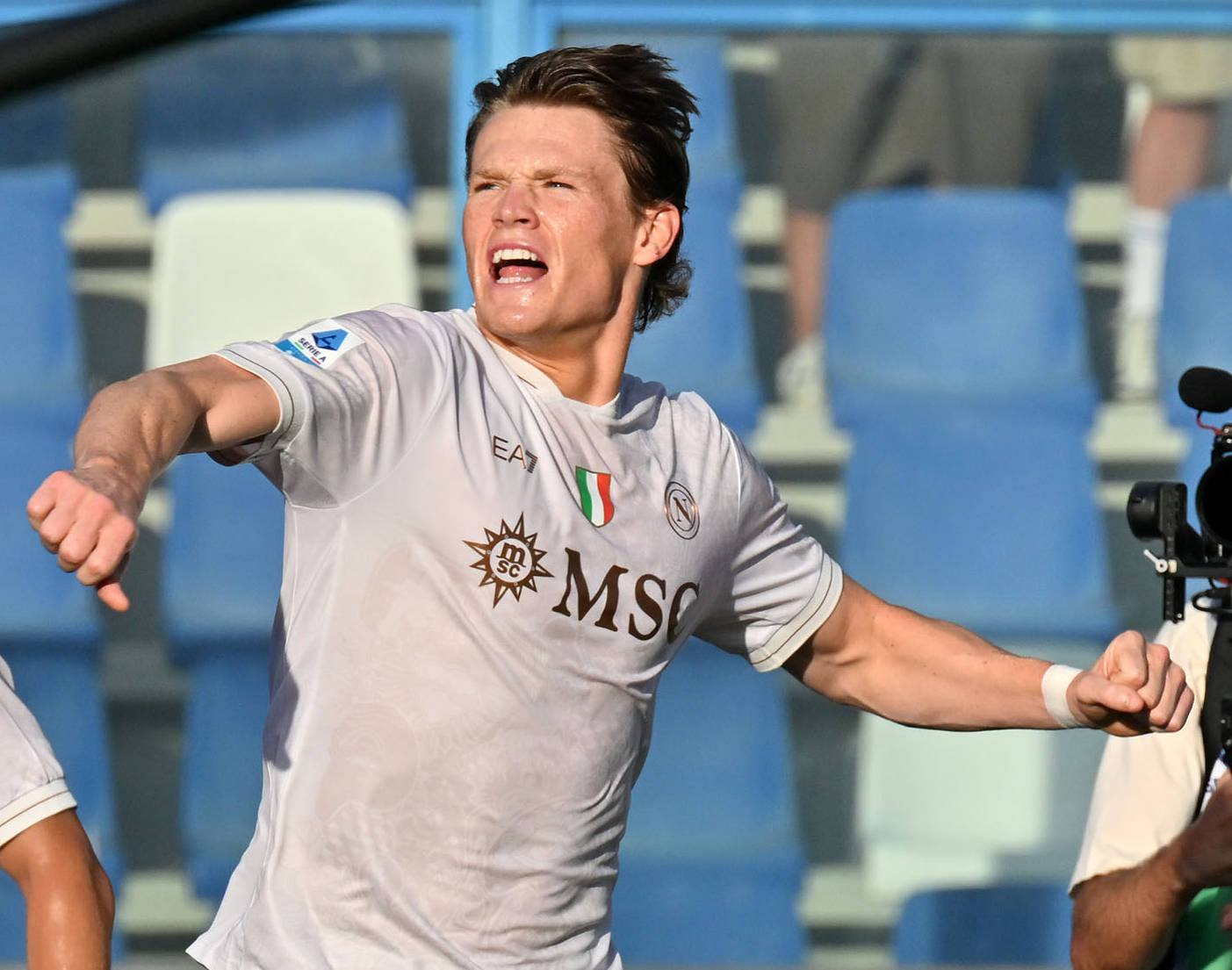 皇冠HG-（体育）足球——意甲：那不勒斯胜萨索洛