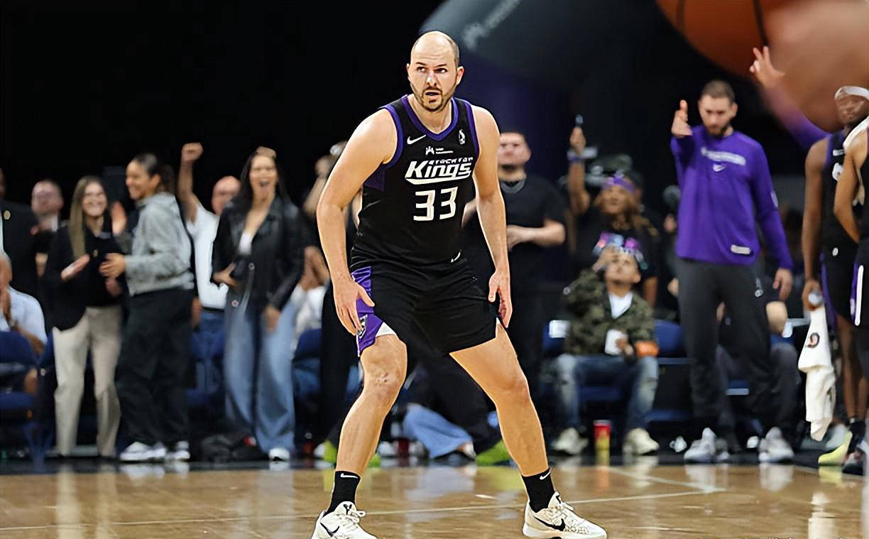 皇冠-NBA新秀埃尔默加盟萨克拉门托国王发展联盟球队