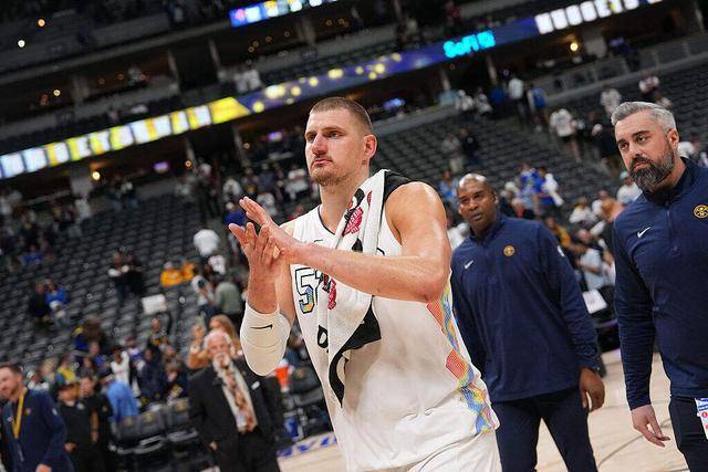 皇冠体育app-丹佛掘金的完美夏天