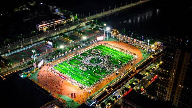 皇冠中国-“村超”复活