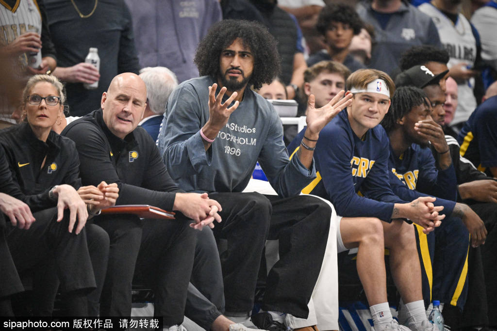 皇冠体育-特纳重返印第安纳，雄鹿与步行者激战在即