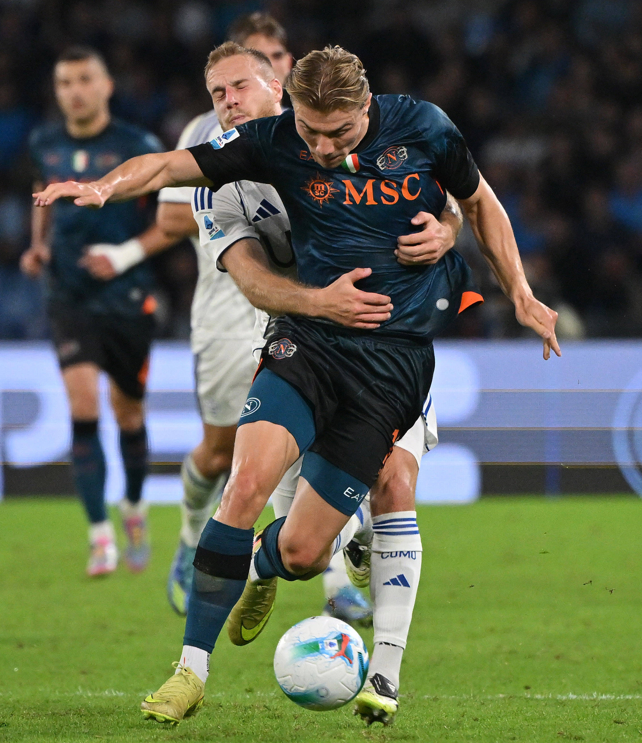 （体育）足球——意甲：那不勒斯平科莫